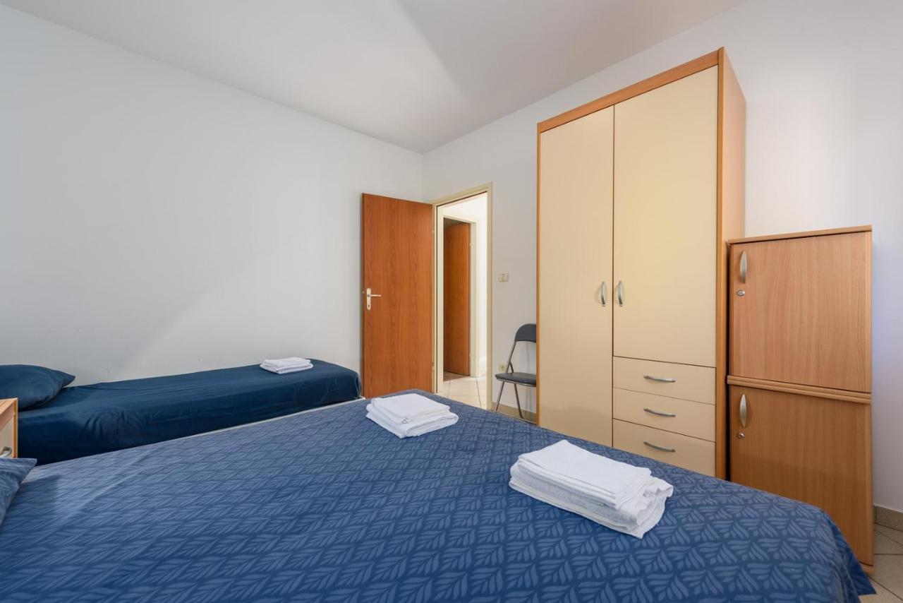 Lucrezia House With Apartments Lovrečica Extérieur photo